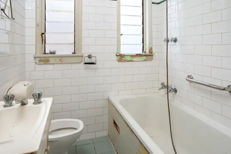 Sixth view of Homely house listing, 965 Mate Street, North Albury NSW 2640
