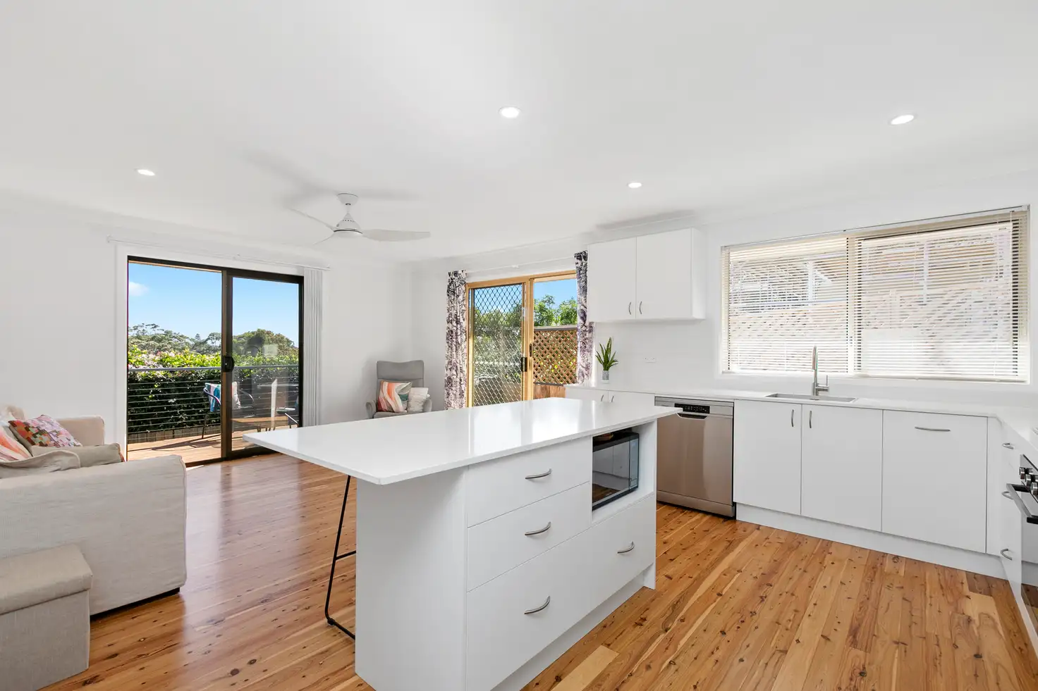 Main view of Homely villa listing, 2/33 Cross Street, Port Macquarie NSW 2444