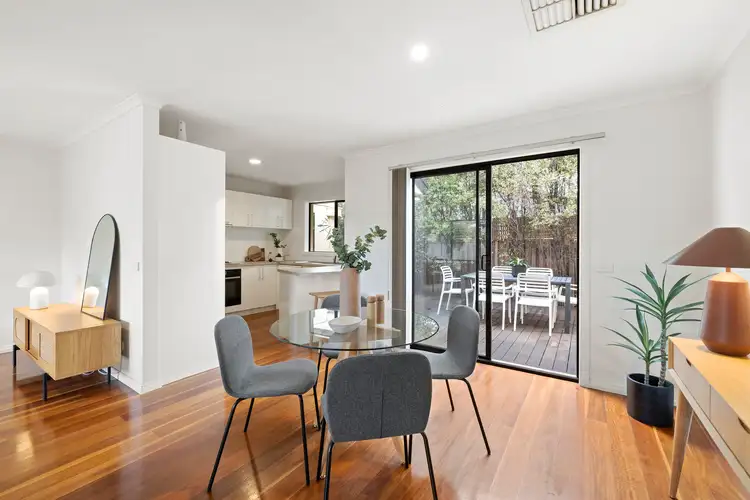 Fifth view of Homely unit listing, 8A Lawrence Avenue, Aspendale VIC 3195