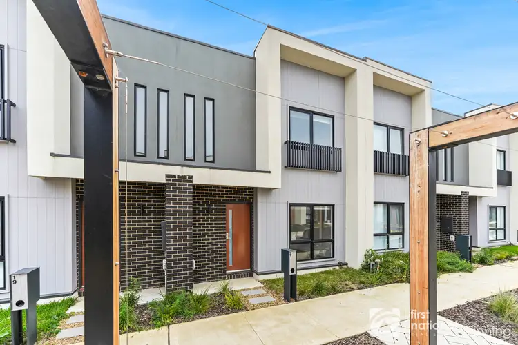 21 Cultura Walk, Cranbourne West VIC 3977