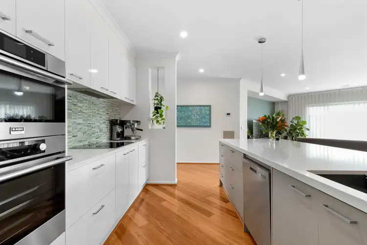 Sixth view of Homely house listing, 2 Sundew Court, Gisborne VIC 3437