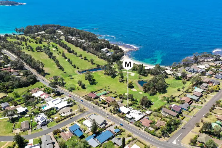 82 Golf Avenue, Mollymook NSW 2539