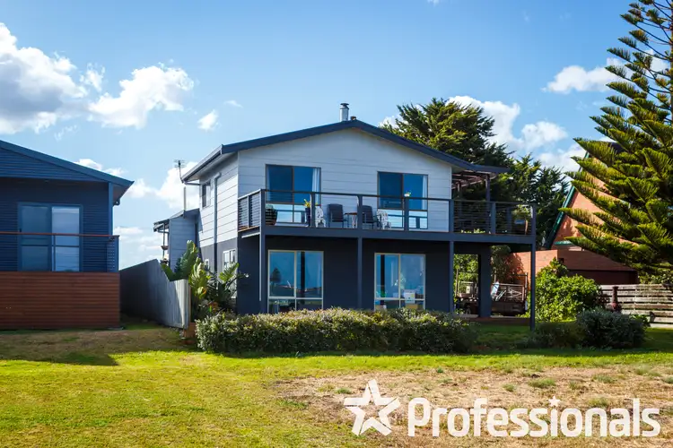 7 Pier Street, Port Albert VIC 3971