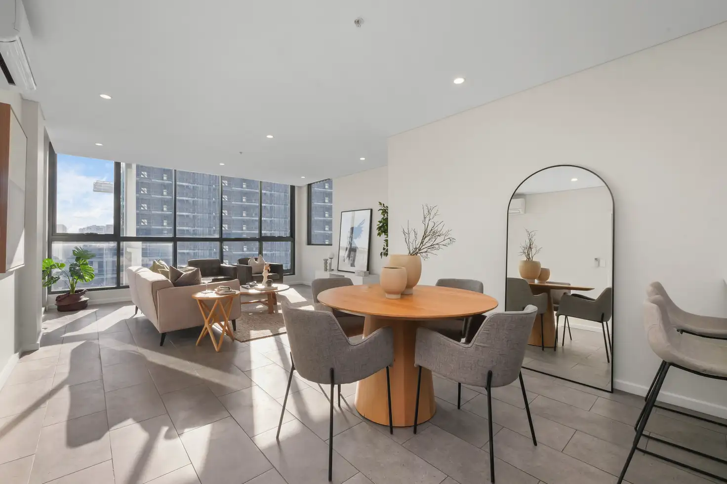Main view of Homely apartment listing, 403/581-587 Gardeners Road, Mascot NSW 2020