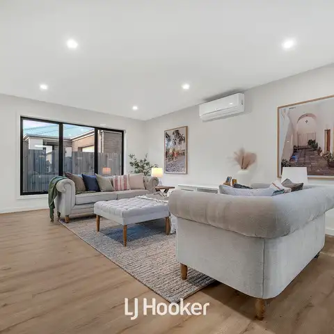 Fifth view of Homely townhouse listing, 5-132 Golf Links Road, Berwick VIC 3806