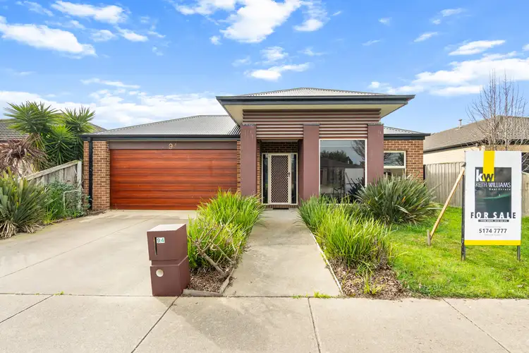 94 Hammersmith Circuit, Traralgon VIC 3844