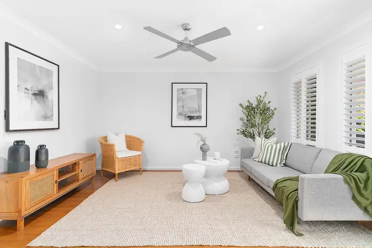 Second view of Homely house listing, 8 Matlock Court, Hemmant QLD 4174