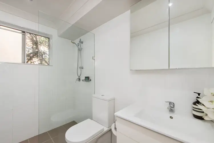Fifth view of Homely apartment listing, 7/233 Ernest Street, Cammeray NSW 2062