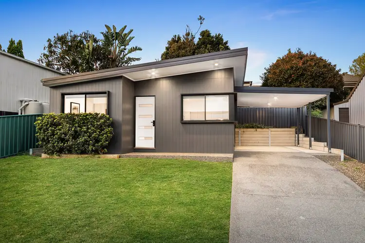 11 Highfields Parade, Highfields NSW 2289