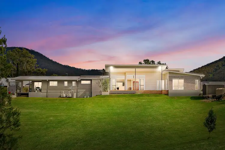 5 Angshelle Court, Samford Valley QLD 4520