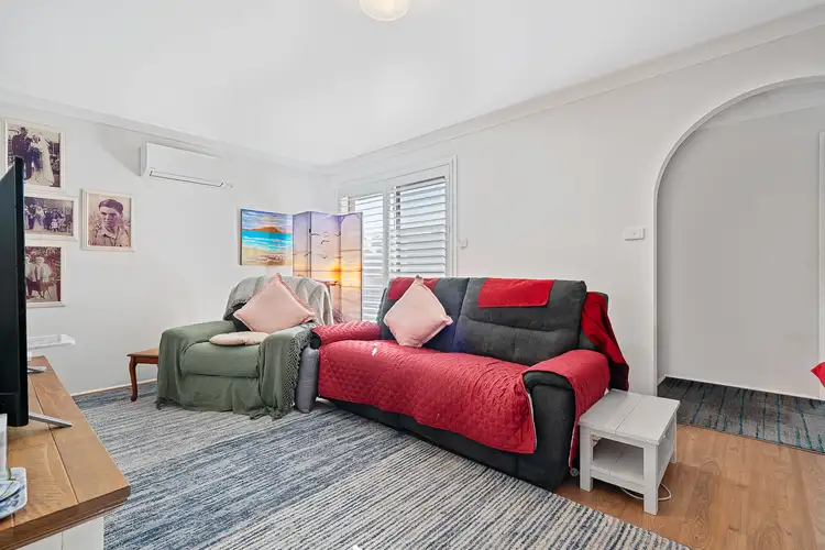 Fourth view of Homely house listing, 16 Oxford Drive, Lake Haven NSW 2263