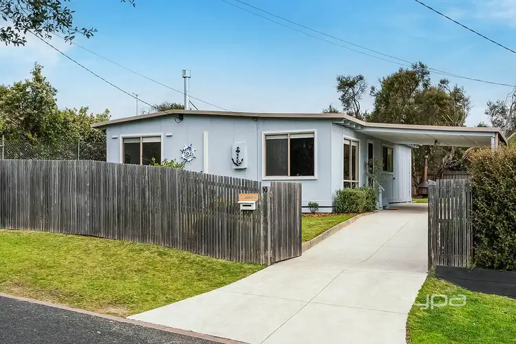 10 Leawarra Street, Rye VIC 3941