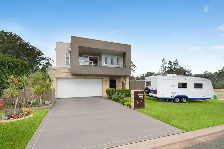 2 Yarralumla Parade