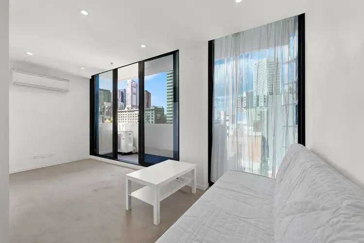 601/8 Sutherland Street