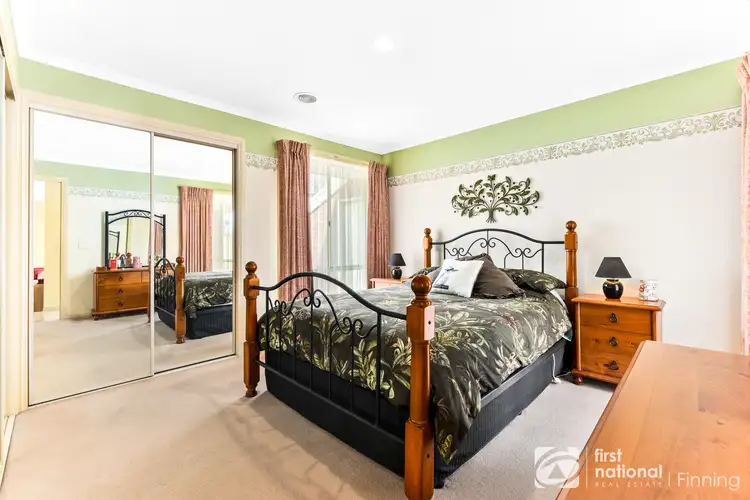 Fourth view of Homely house listing, 2 Isabella Place, Cranbourne North VIC 3977