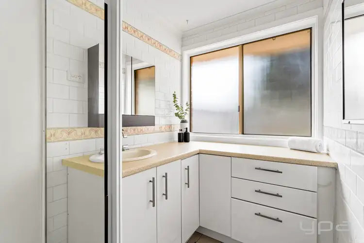 Sixth view of Homely house listing, 8 Thoroughbred Avenue, Werribee VIC 3030