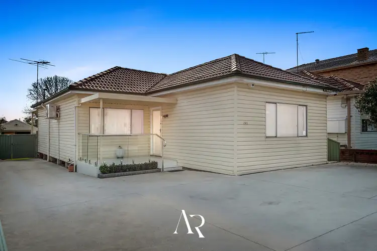 245 Bonds Road, Riverwood NSW 2210
