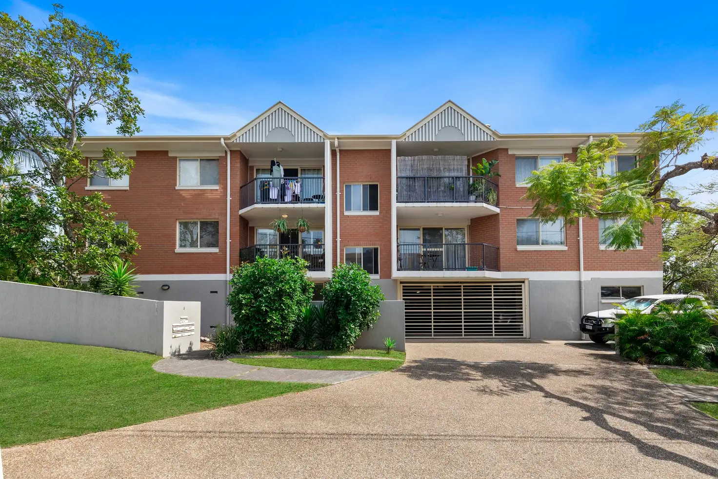 Main view of Homely unit listing, 1/5 Clarkson Street, Clayfield QLD 4011