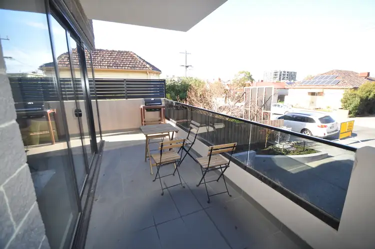 Sixth view of Homely apartment listing, 1/12 Ballantyne Street, Thornbury VIC 3071