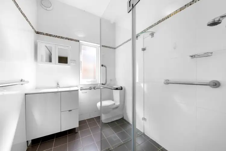 Fifth view of Homely apartment listing, 2/18 Bream Street, Coogee NSW 2034