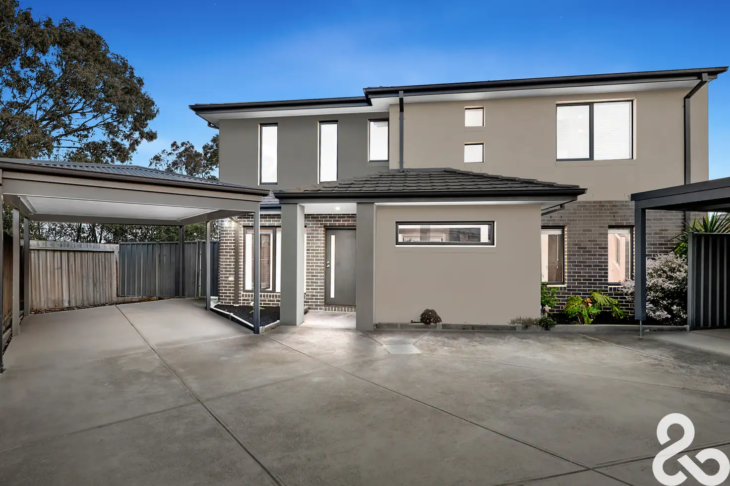 Main view of Homely townhouse listing, 2/11 Langvale Court, Mill Park VIC 3082