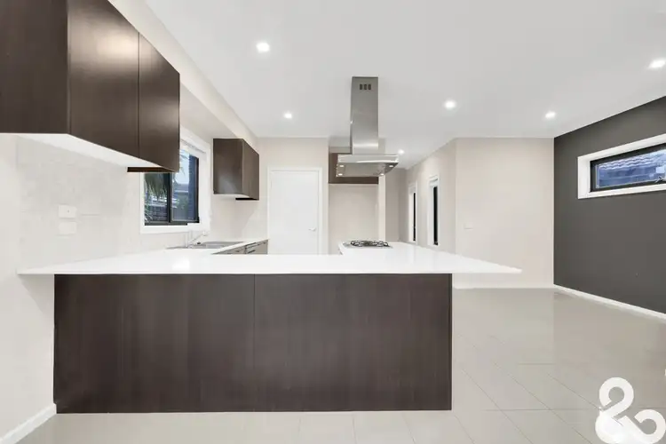 Sixth view of Homely townhouse listing, 2/11 Langvale Court, Mill Park VIC 3082