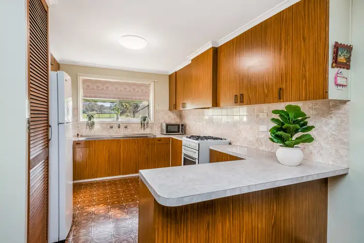 Third view of Homely house listing, 286 MacKenzie Street West, Kangaroo Flat VIC 3555