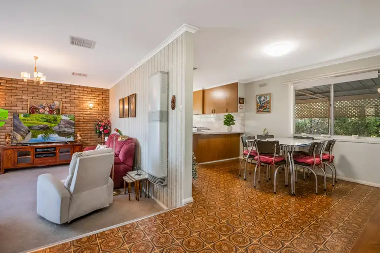 Fifth view of Homely house listing, 286 MacKenzie Street West, Kangaroo Flat VIC 3555