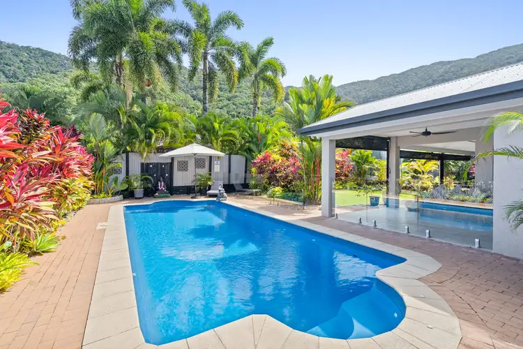 13 Macarthur Close, Palm Cove QLD 4879