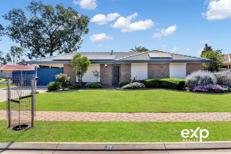 17 Coolen Crescent, Burton SA 5110