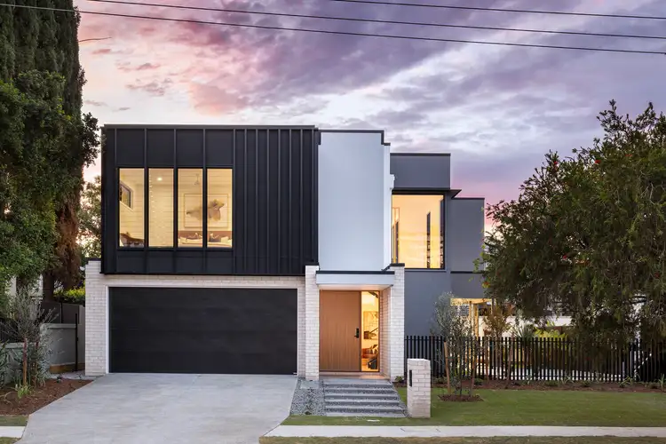 75 Amalfi Drive, Isle of Capri QLD 4217