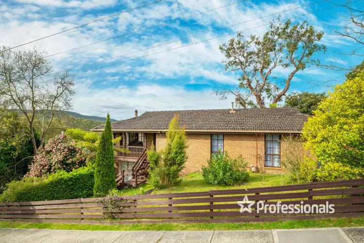 27 Dean Crescent, Launching Place VIC 3139