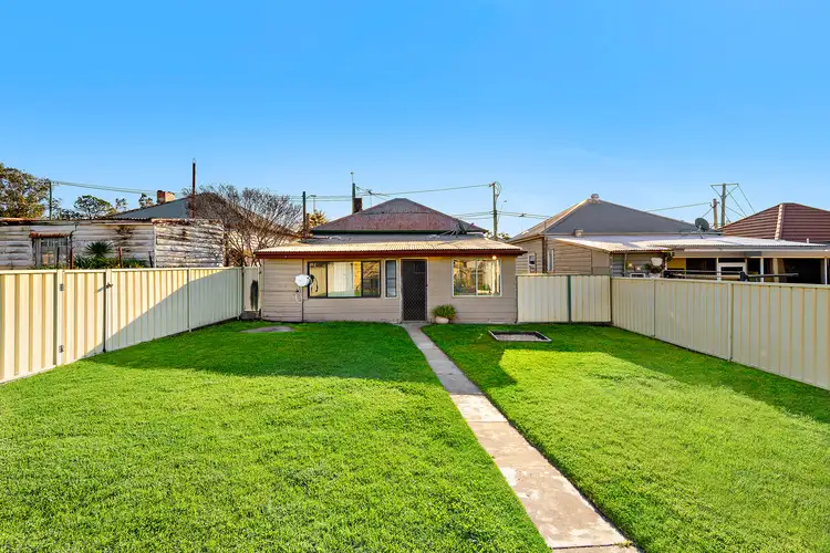 232 Vincent Street, Cessnock NSW 2325