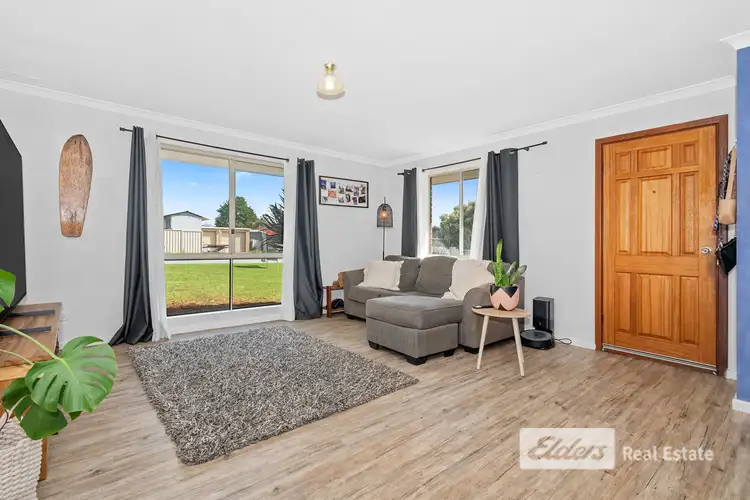 Fourth view of Homely house listing, 5 Seville Way, Orana WA 6330