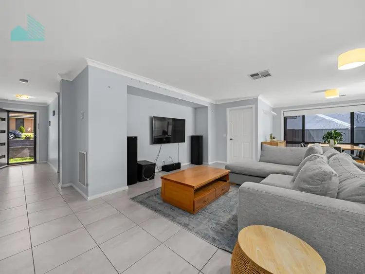 Fourth view of Homely house listing, 42 Lawson Circuit, Lavington NSW 2641