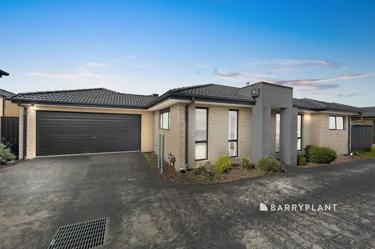 Main view of Homely house listing, 2/35 Vanessa Circuit, Pakenham VIC 3810
