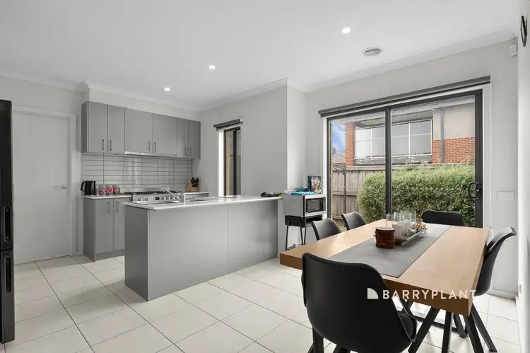 Second view of Homely house listing, 2/35 Vanessa Circuit, Pakenham VIC 3810