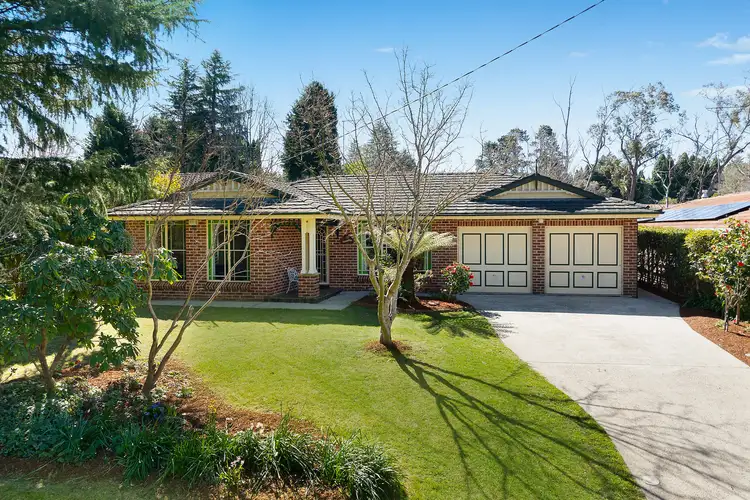 9 Beatty Road, Wentworth Falls NSW 2782