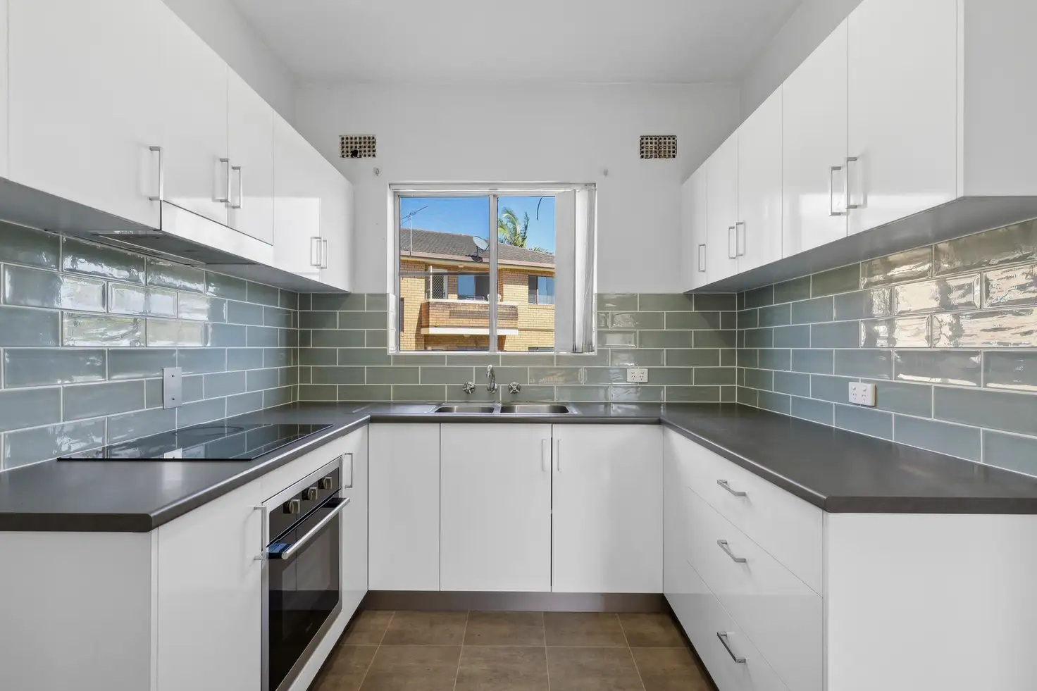 Main view of Homely unit listing, 2/6 Toormina Place, Coffs Harbour NSW 2450