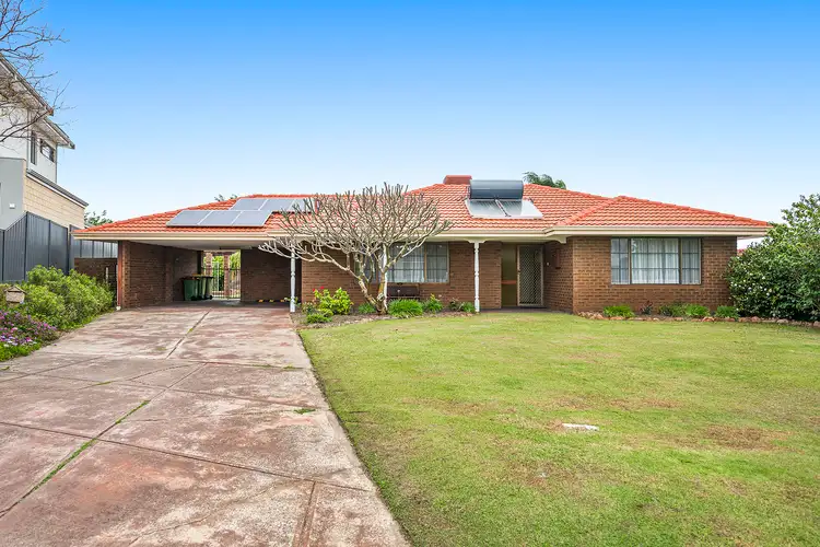 7 Empen Court, Leeming WA 6149