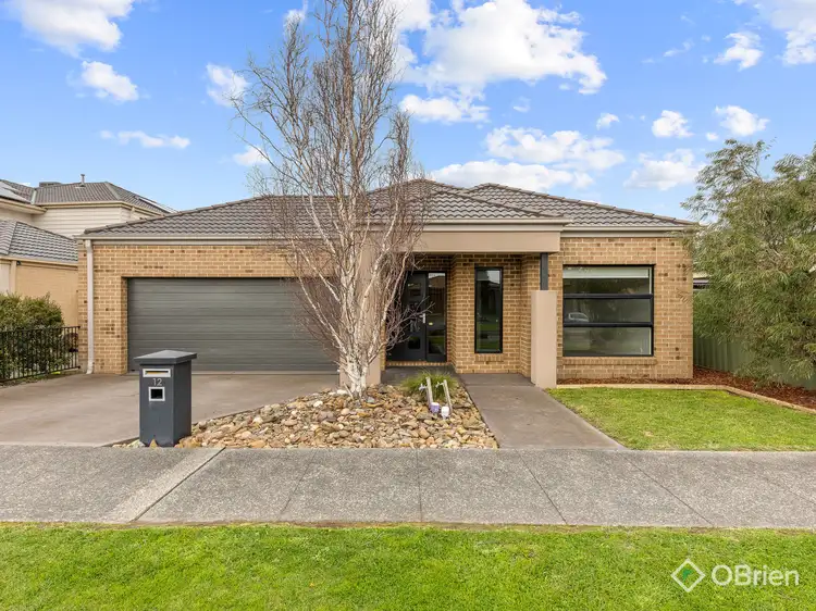 12 Park Orchard Drive, Pakenham VIC 3810