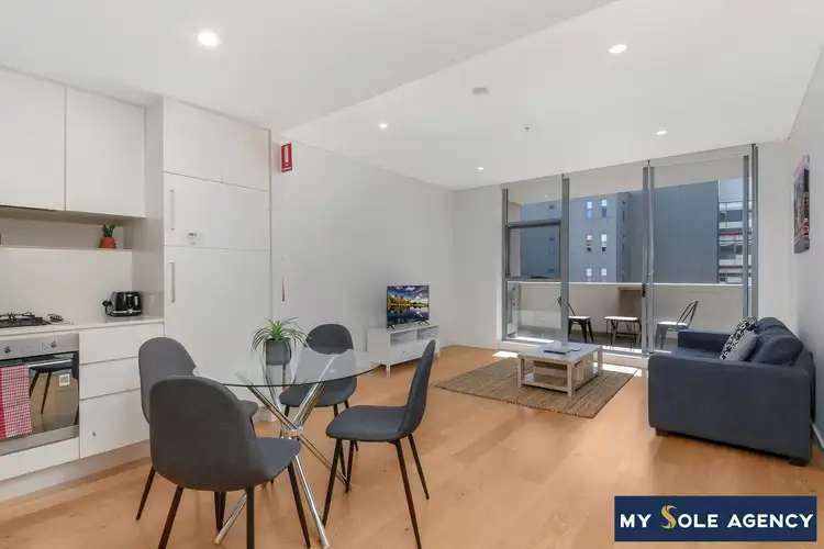 606/7 Mooltan Avenue