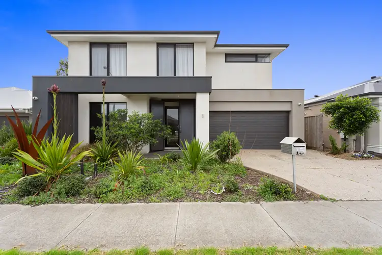 15 Seachange Parade, Lyndhurst VIC 3975