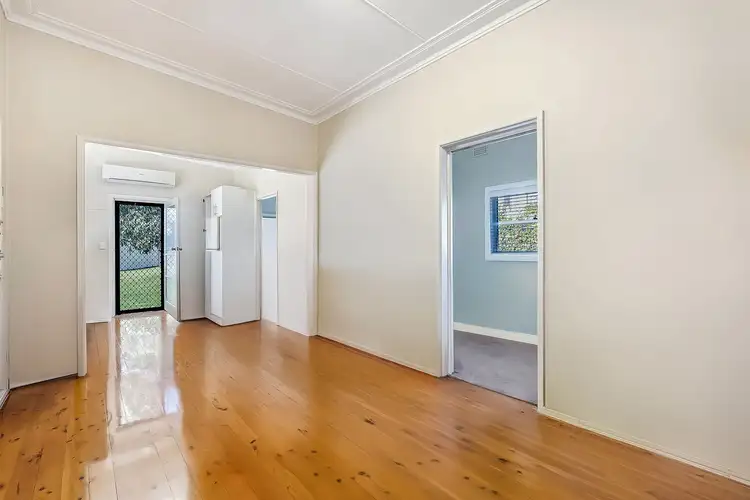 Fifth view of Homely house listing, 10 Kevin Street, Mannering Park NSW 2259