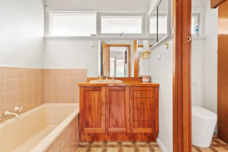 Sixth view of Homely house listing, 8 Sutton Court, Glen Waverley VIC 3150