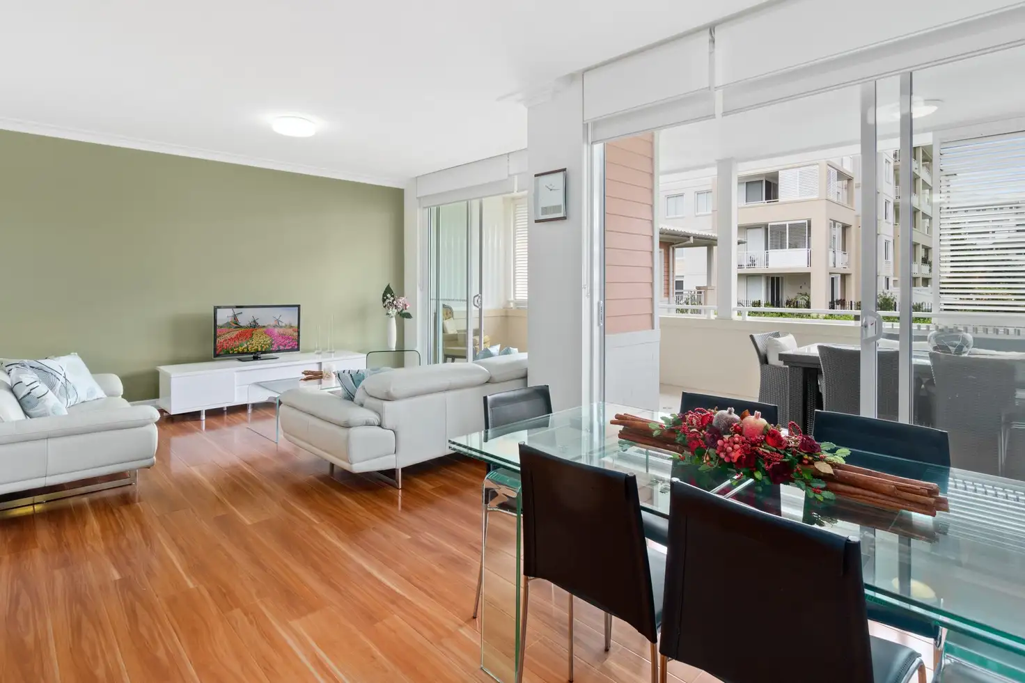Main view of Homely unit listing, 305/6 Peninsula Drive, Breakfast Point NSW 2137