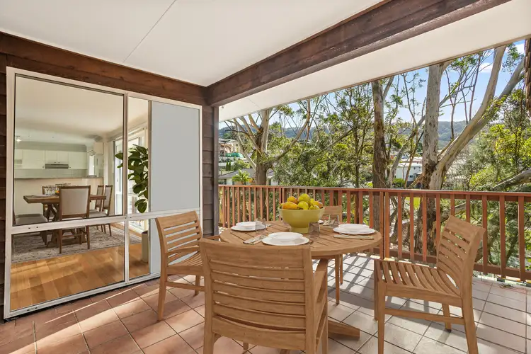2/35 The Parkway, Balgownie NSW 2519
