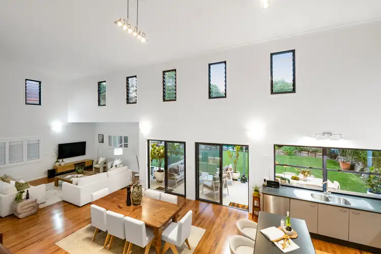 11 Ardennes Close, Mansfield QLD 4122