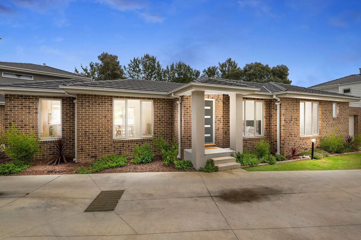 Main view of Homely townhouse listing, 12 Eileen Close, Croydon VIC 3136