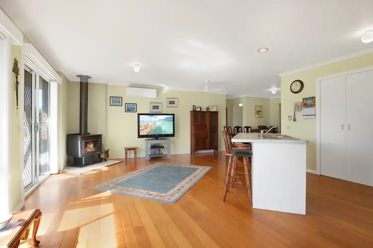 Fourth view of Homely house listing, 19 Harnham Drive, Bairnsdale VIC 3875